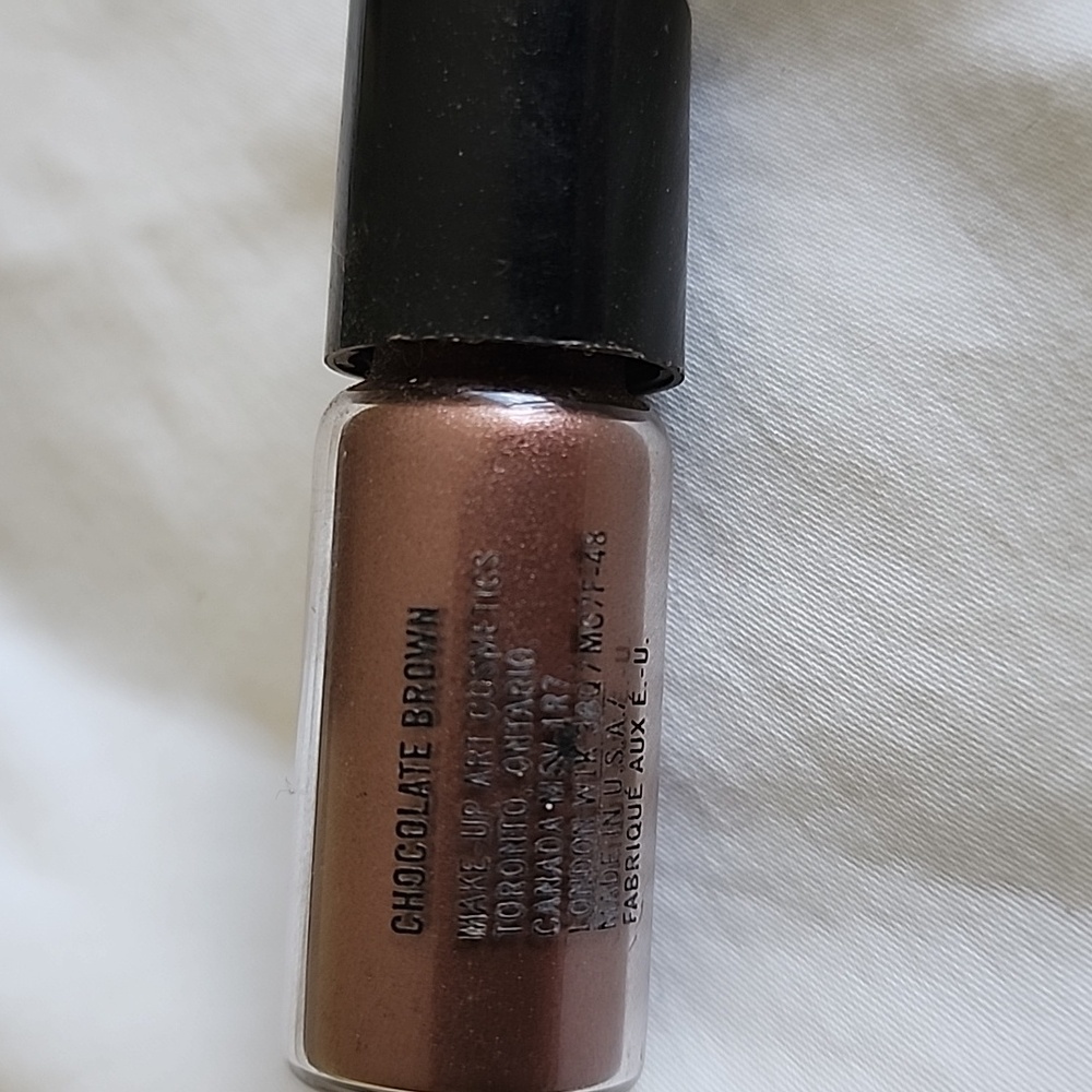 MAC Chocolate Brown Mini Pigment - Picture 2 of 3